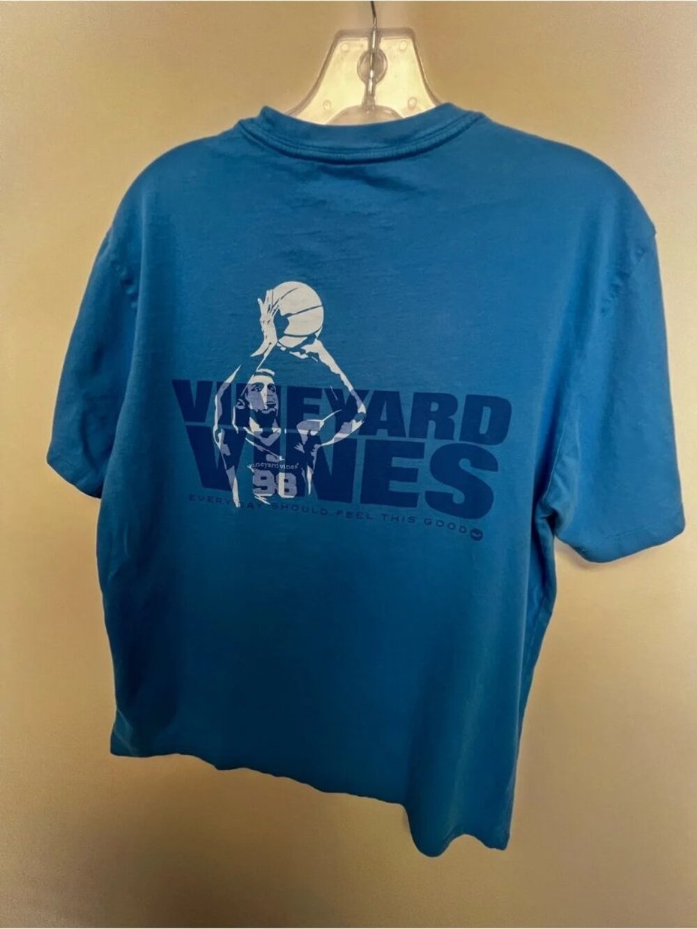 VINEYARD VINES t-shirt